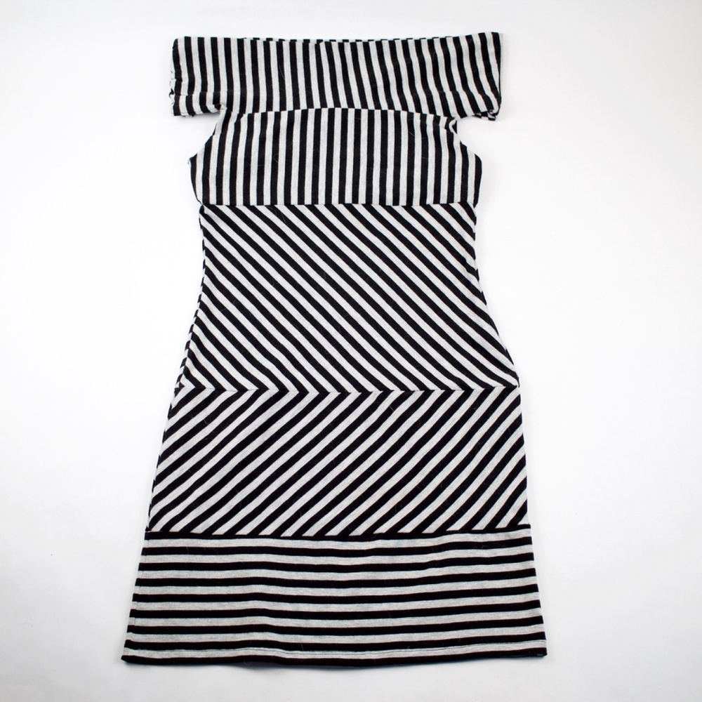 Guess Jersey Off Shoulder BodyCon Dress